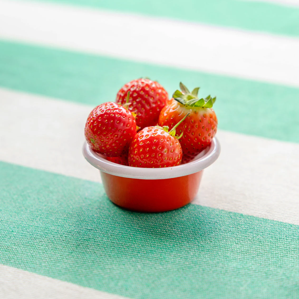 Heart Red Enamel Dip Dish | 8cm - Image 3