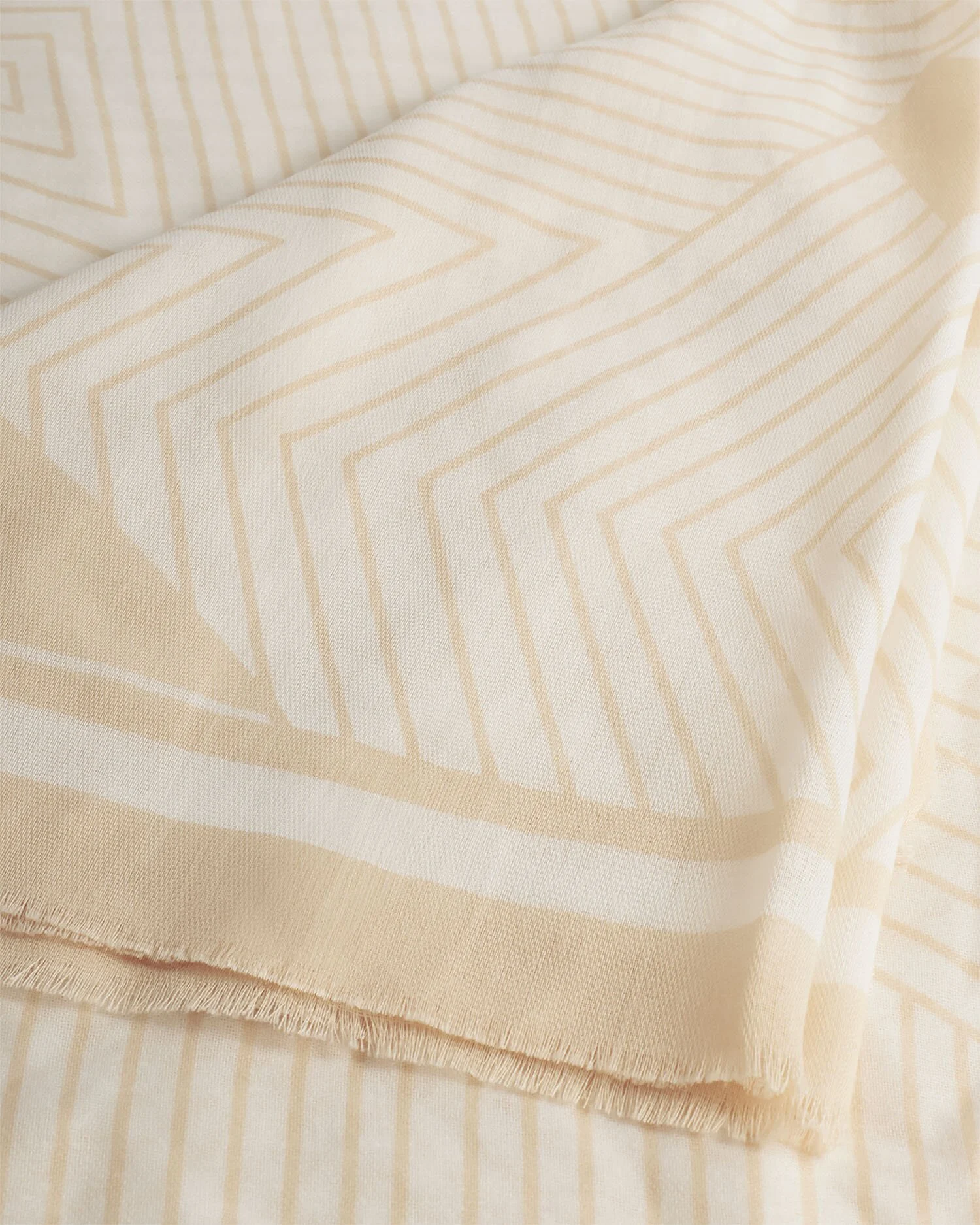 Printed scarf | Geometric Soft Yellow - Image 4