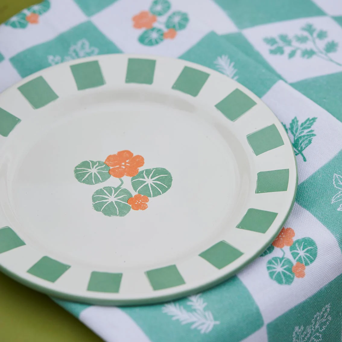 Nasturtium Enamel Plate | 20cm - Image 2