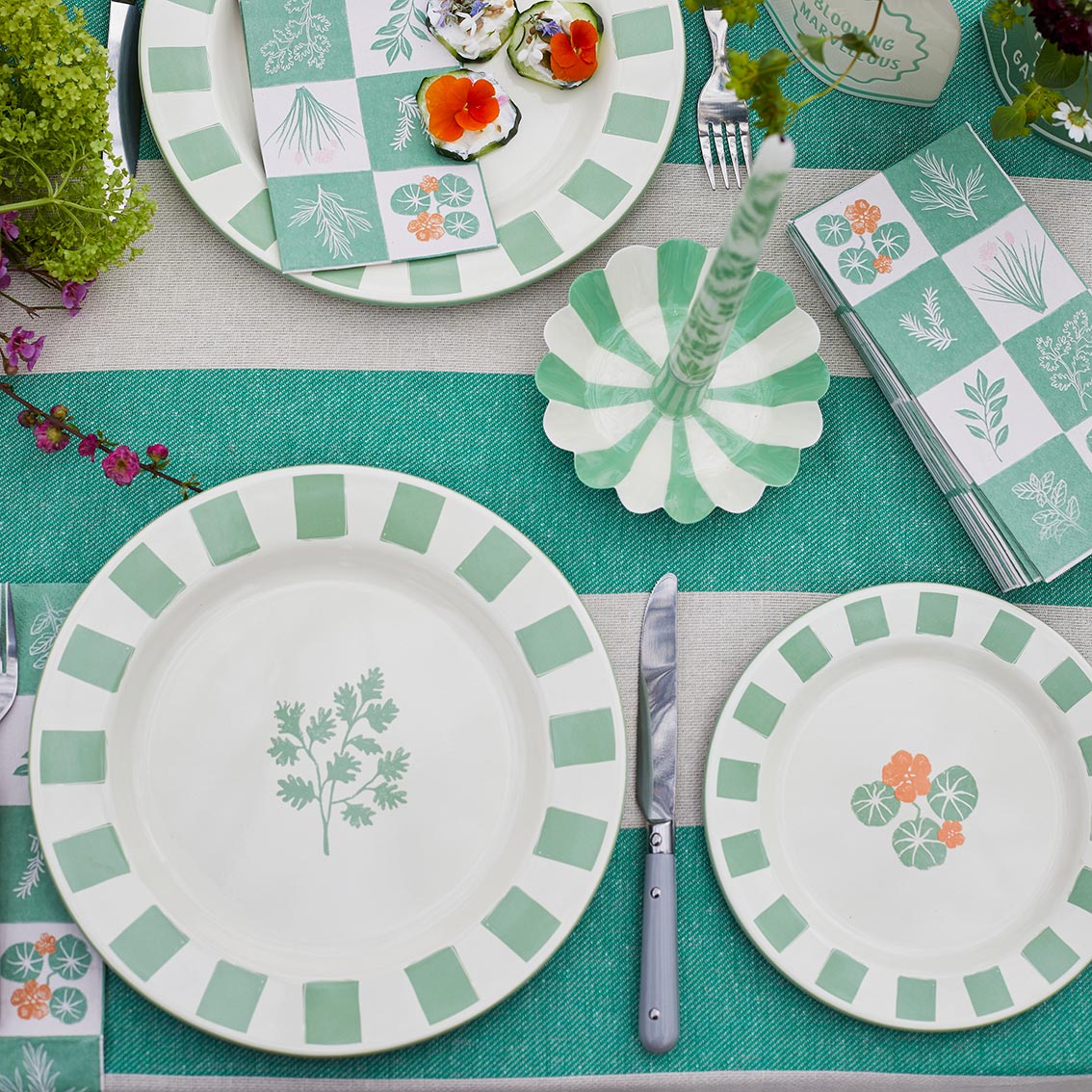 Nasturtium Enamel Plate | 20cm - Image 4